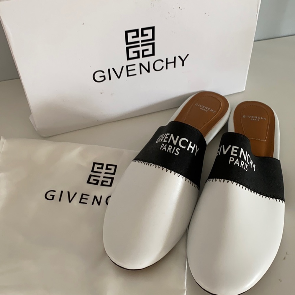 Non-Authentic White Leather Slide Mules with Black Logo Band